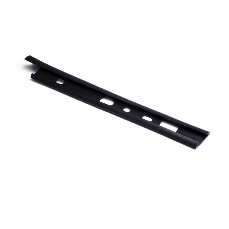 LH DOOR QUARTER LIGHT SEAL:  MGB ROADSTER