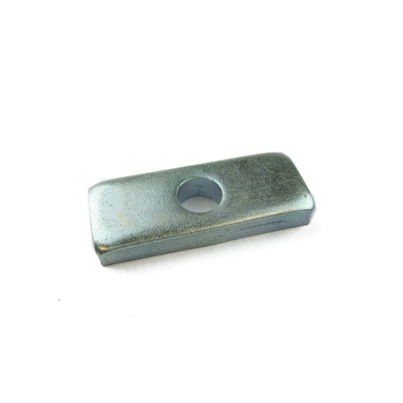 SPACER QTR LIGHT LARGE RR:  MGB GT