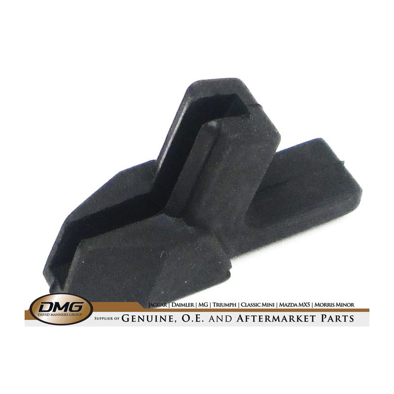 CORNER BLOCK QTR LIGHT:  MGB, MGC