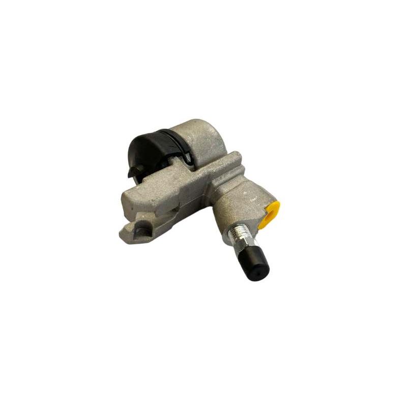 REAR WHEEL CYLINDER:  TR4, TR4A, TR5, TR6